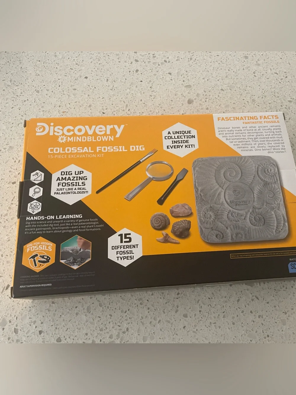 Discovery-MINDBLOWN Colossal Fossil Dig Kit -
